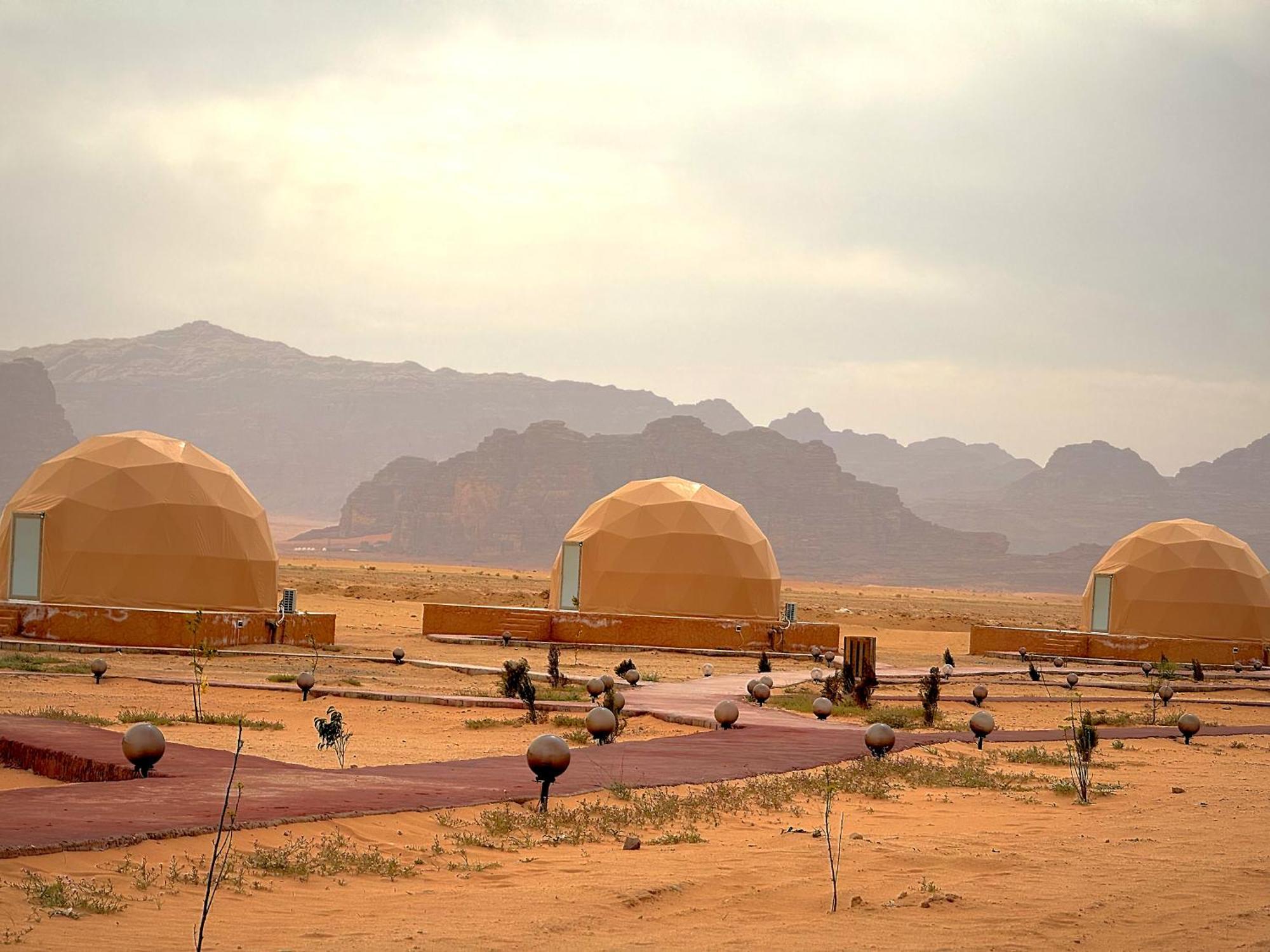 Wadi Rum Anwar Luxury Camp Esterno foto