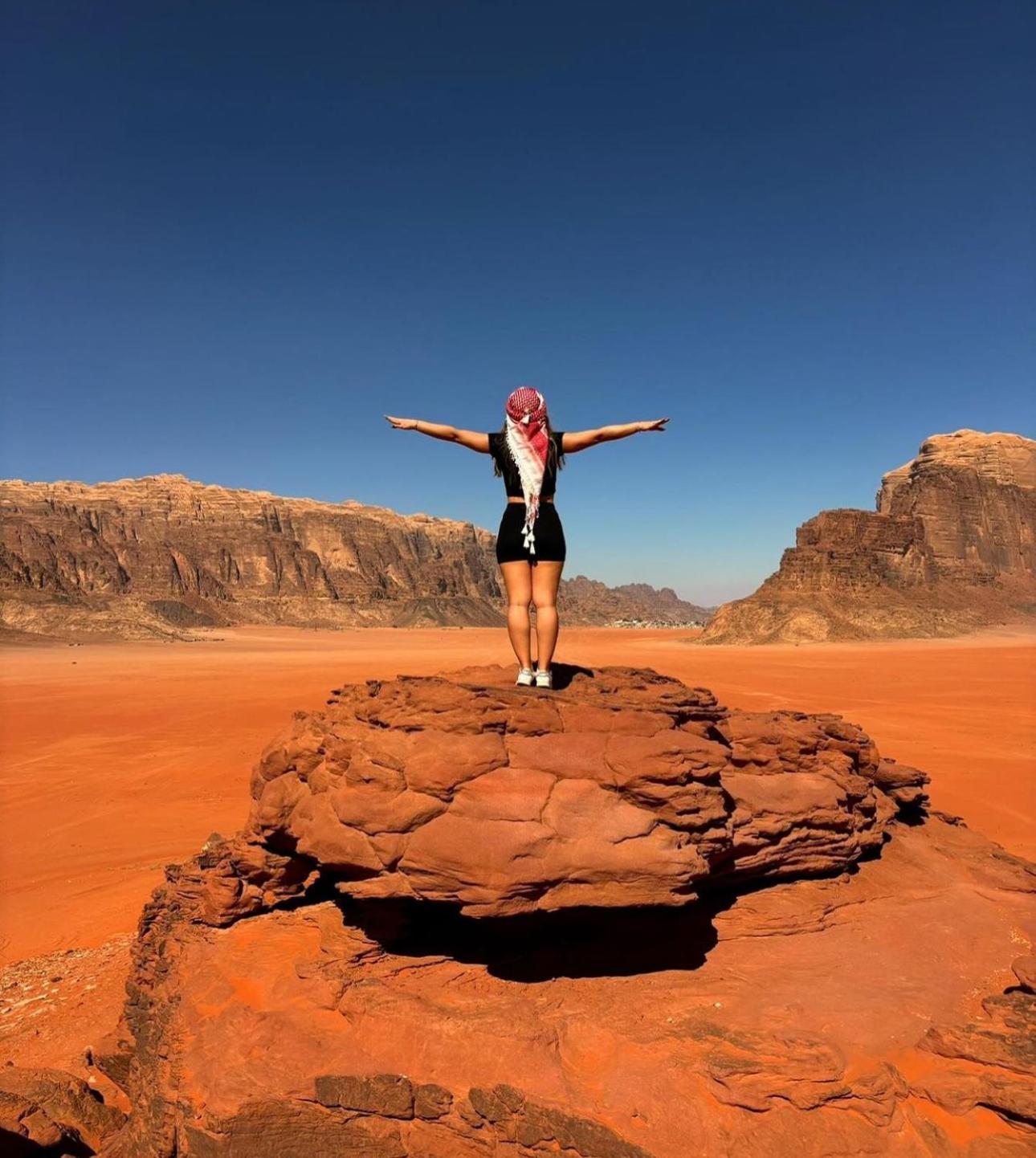 Wadi Rum Anwar Luxury Camp Esterno foto